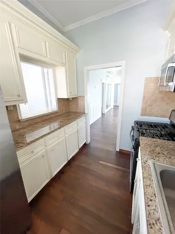 $1,800 | 901 Broadway Avenue J, Unit UP, Galveston, TX 77550