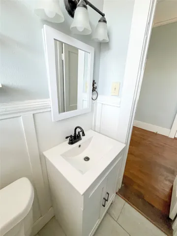 $1,800 | 901 Broadway Avenue J, Unit UP, Galveston, TX 77550