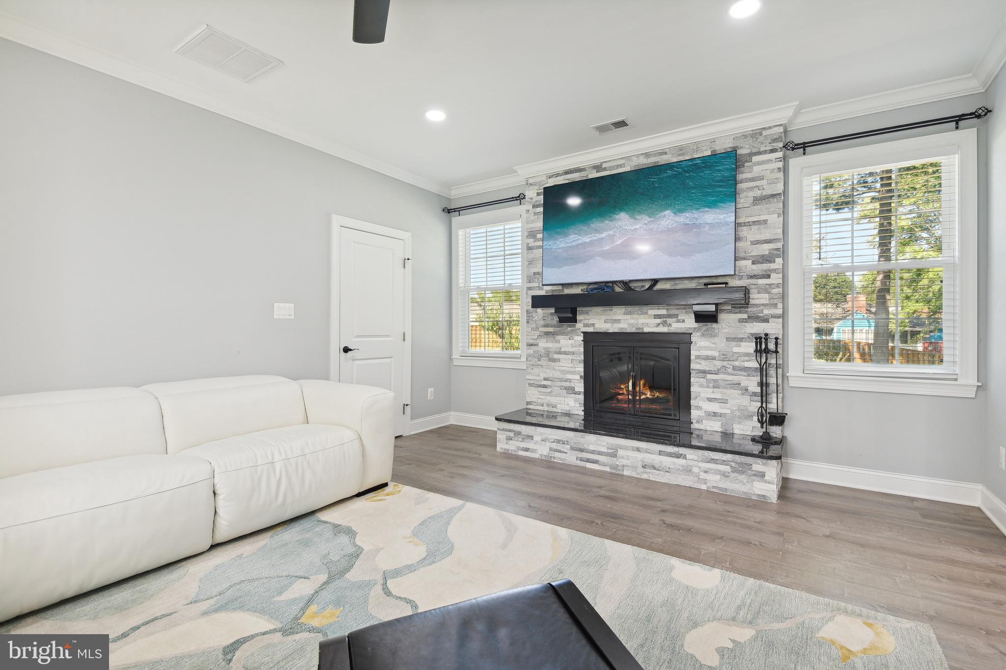 14205 Burning Bush Lane Silver Spring, MD 20906 - Photo 16 of 39