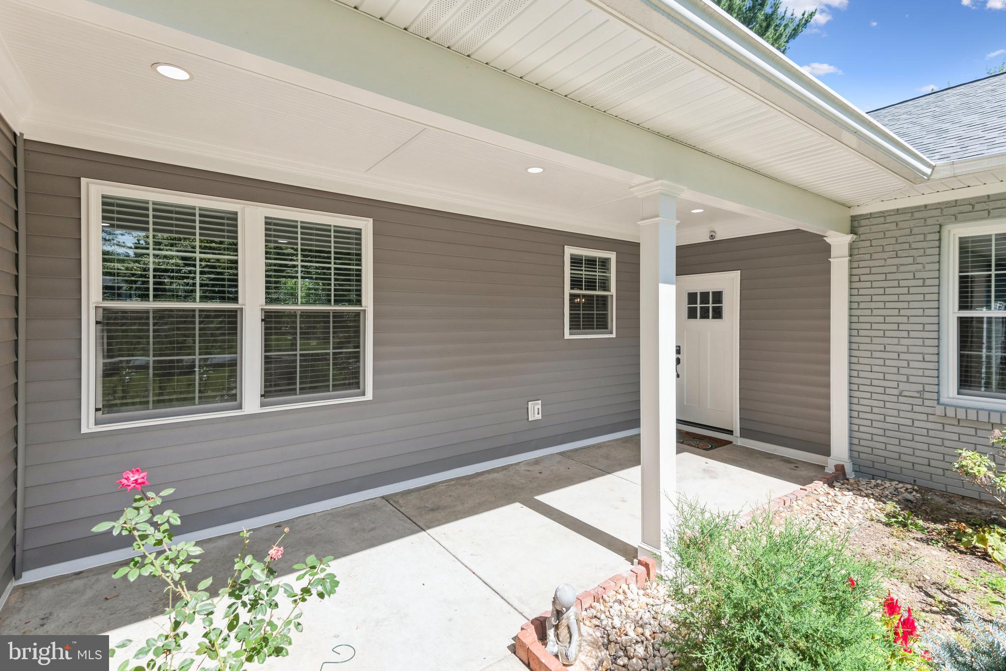 14205 Burning Bush Lane Silver Spring, MD 20906 - Photo 3 of 39