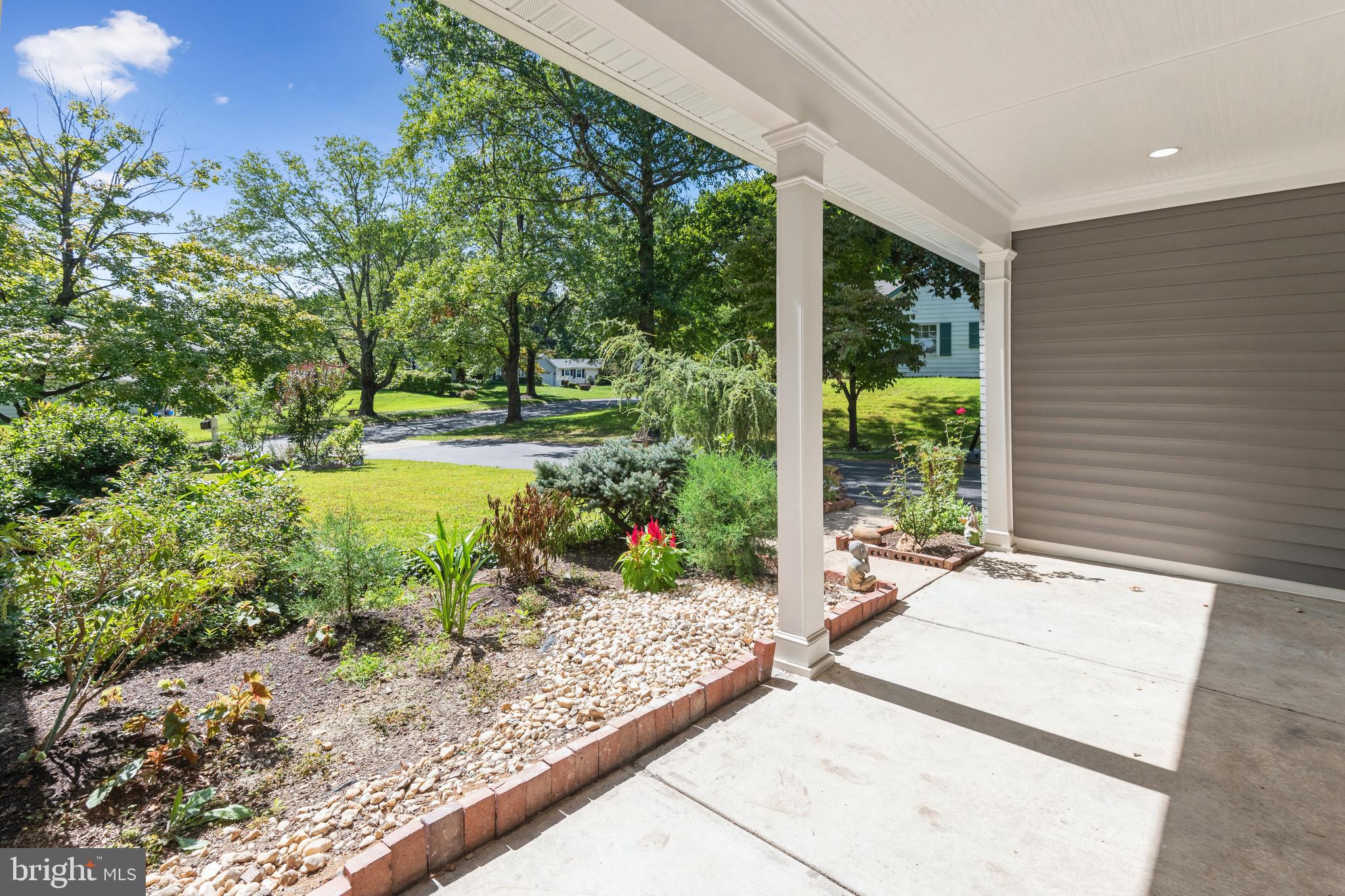 14205 Burning Bush Lane Silver Spring, MD 20906 - Photo 5 of 39