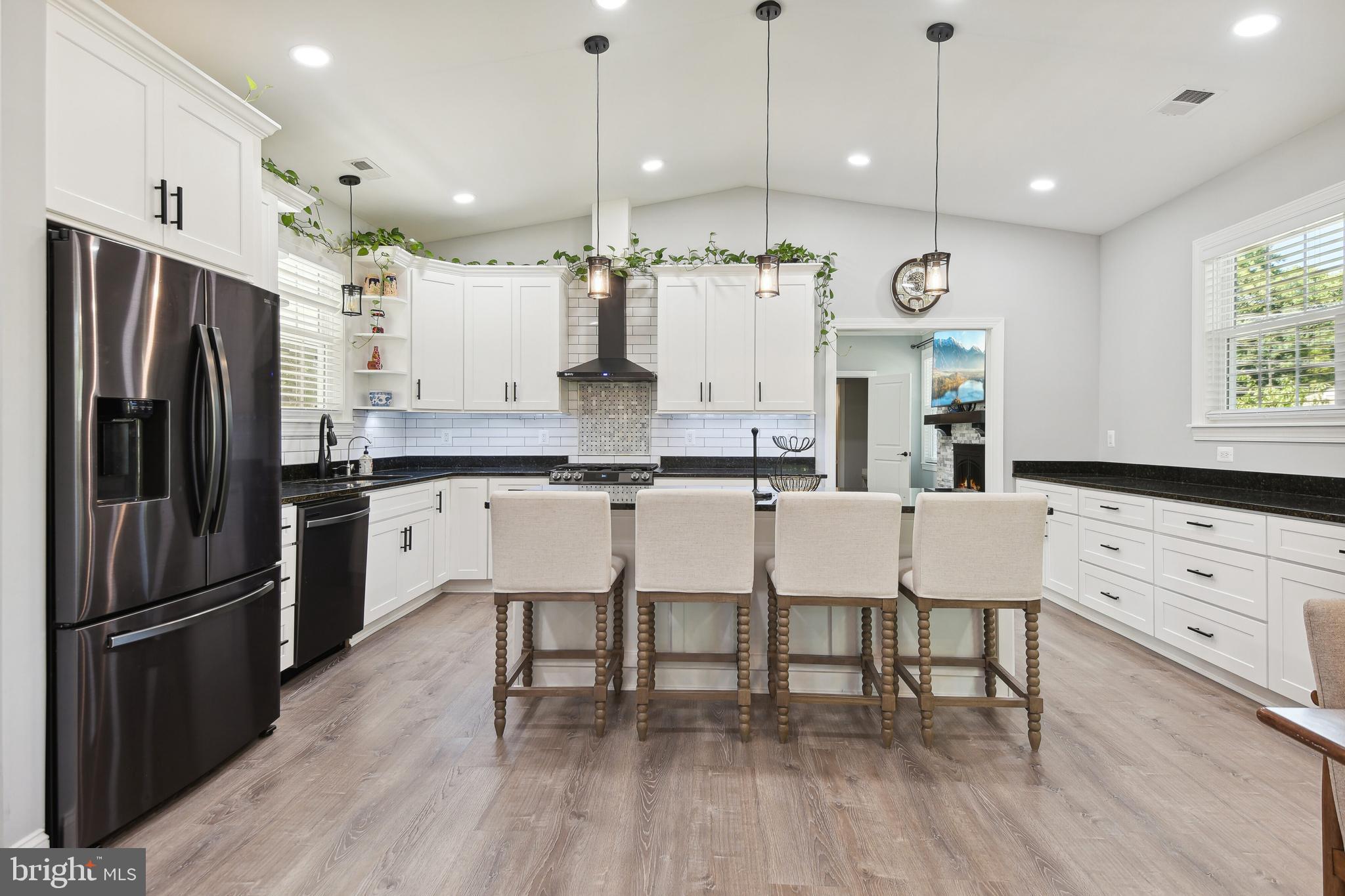 14205 Burning Bush Lane Silver Spring, MD 20906 - Photo 10 of 39