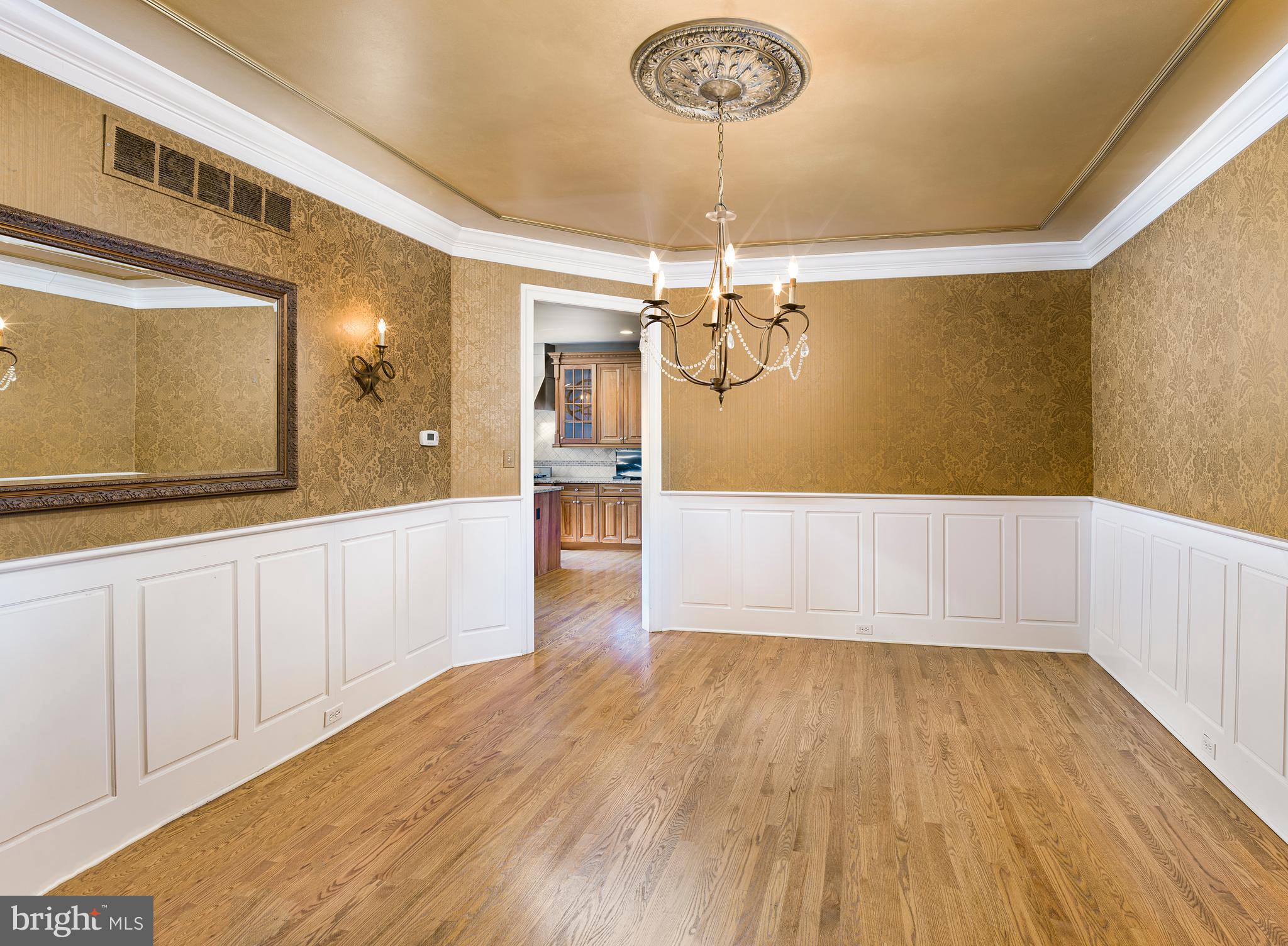 2048 Old Gulph Road Villanova, PA 19085 - Photo 4 of 21
