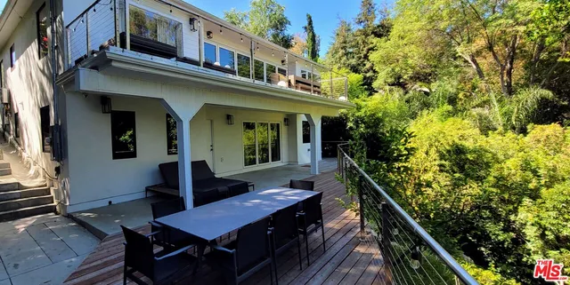 $9,500 | 11353 Brill Drive, Studio City, CA 91604