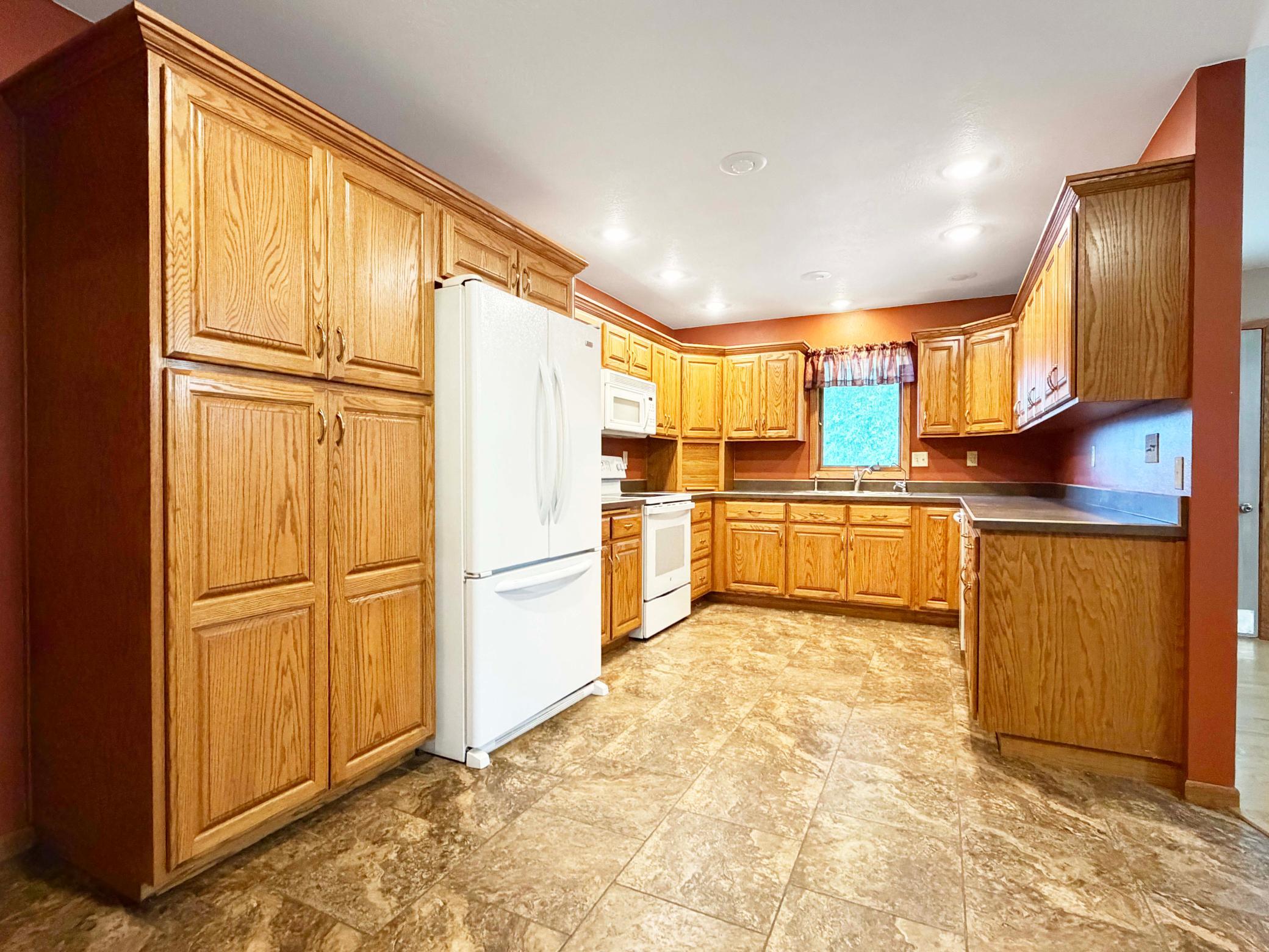 431 Spring Street Tracy, MN 56175 - Photo 16 of 39