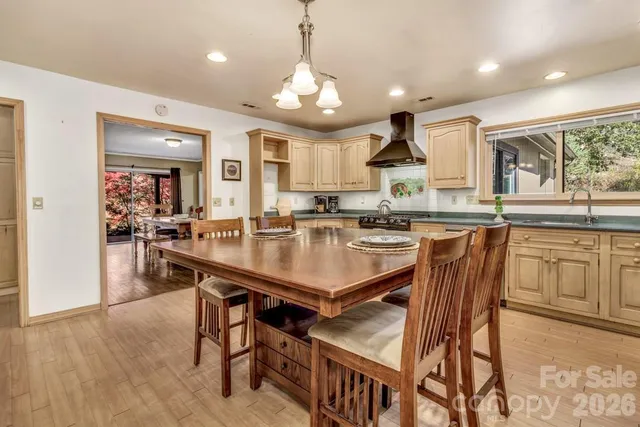 $1,400,000 | 111 Hidden Pond Lane, Asheville, NC 28804