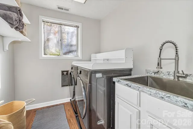 $1,400,000 | 111 Hidden Pond Lane, Asheville, NC 28804