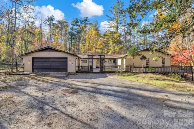 $1,400,000 | 111 Hidden Pond Lane, Asheville, NC 28804