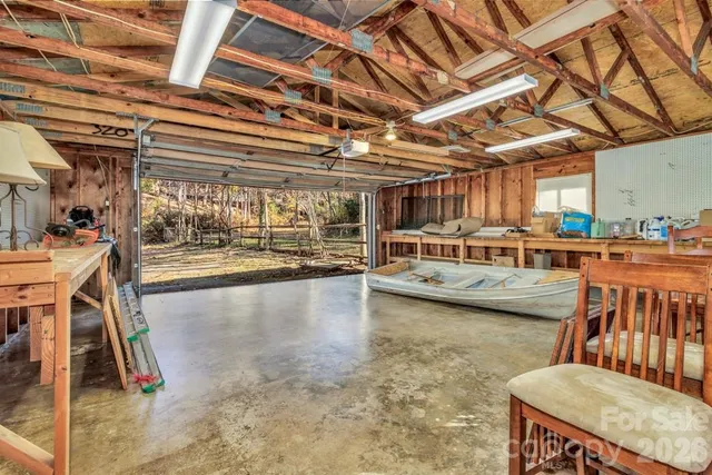 $1,400,000 | 111 Hidden Pond Lane, Asheville, NC 28804