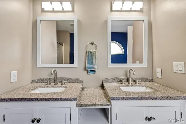 $438,000 | 909 West Medalist Court, Wentzville, MO 63385