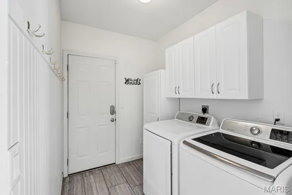 $438,000 | 909 West Medalist Court, Wentzville, MO 63385