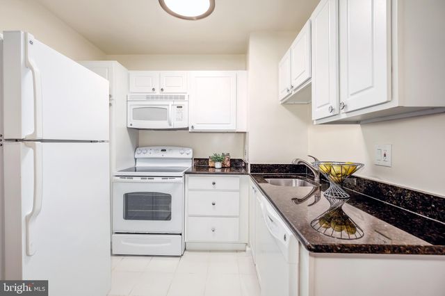 $241,000 | 4600 Connecticut Avenue Northwest, Unit 203, Washington, DC 20008