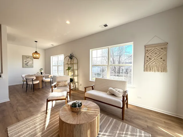 $335,000 | 5293 Pebble Lane, Crystal Lake, IL 60012