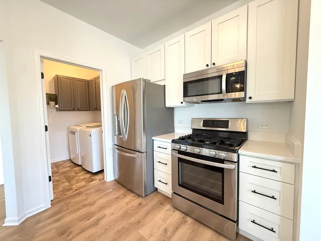 $335,000 | 5293 Pebble Lane, Crystal Lake, IL 60012