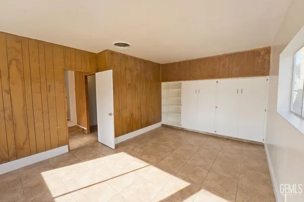 a view of a room with an empty space