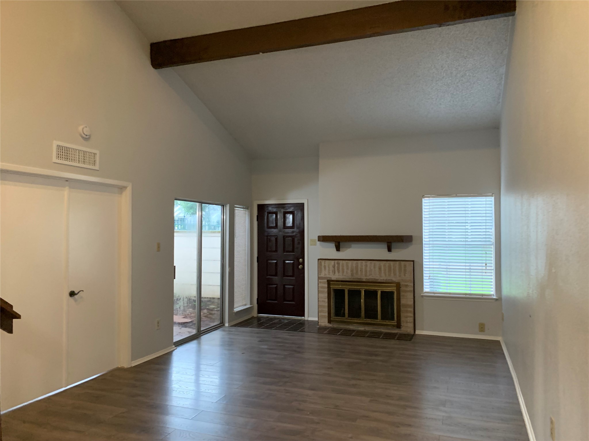 13002 Leader Street, Unit 1/904 Houston, TX 77072 - Photo 2 of 14 High ceiling in Living /Dining combo