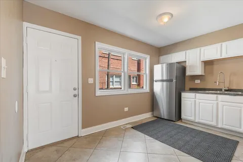 $165,000 | 8053 South Stewart Avenue, Unit B, Chicago, IL 60620