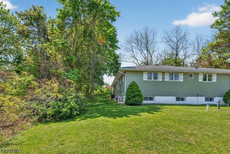 886 Old Chester Road Far Hills, NJ 07931 - Photo 32 of 32