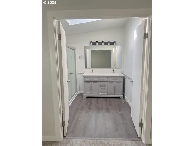 $249,900 | 1655 South Elm Street, Canby, OR 97013