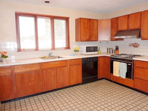 53 Upland Road Belmont, MA 02478 - Photo 5 of 14 Gallery Image 5