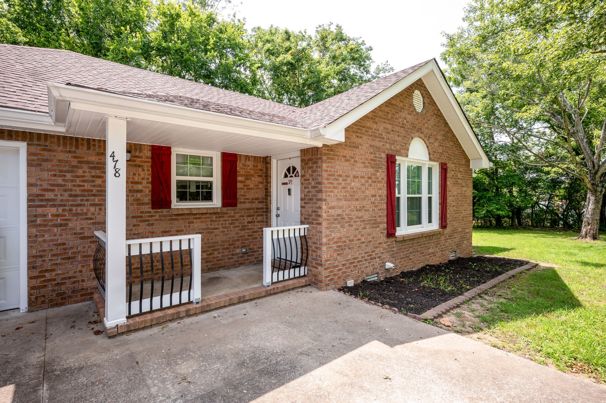478 Lafayette Road Clarksville, TN 37042 - Photo 4 of 30 Gallery Image 4