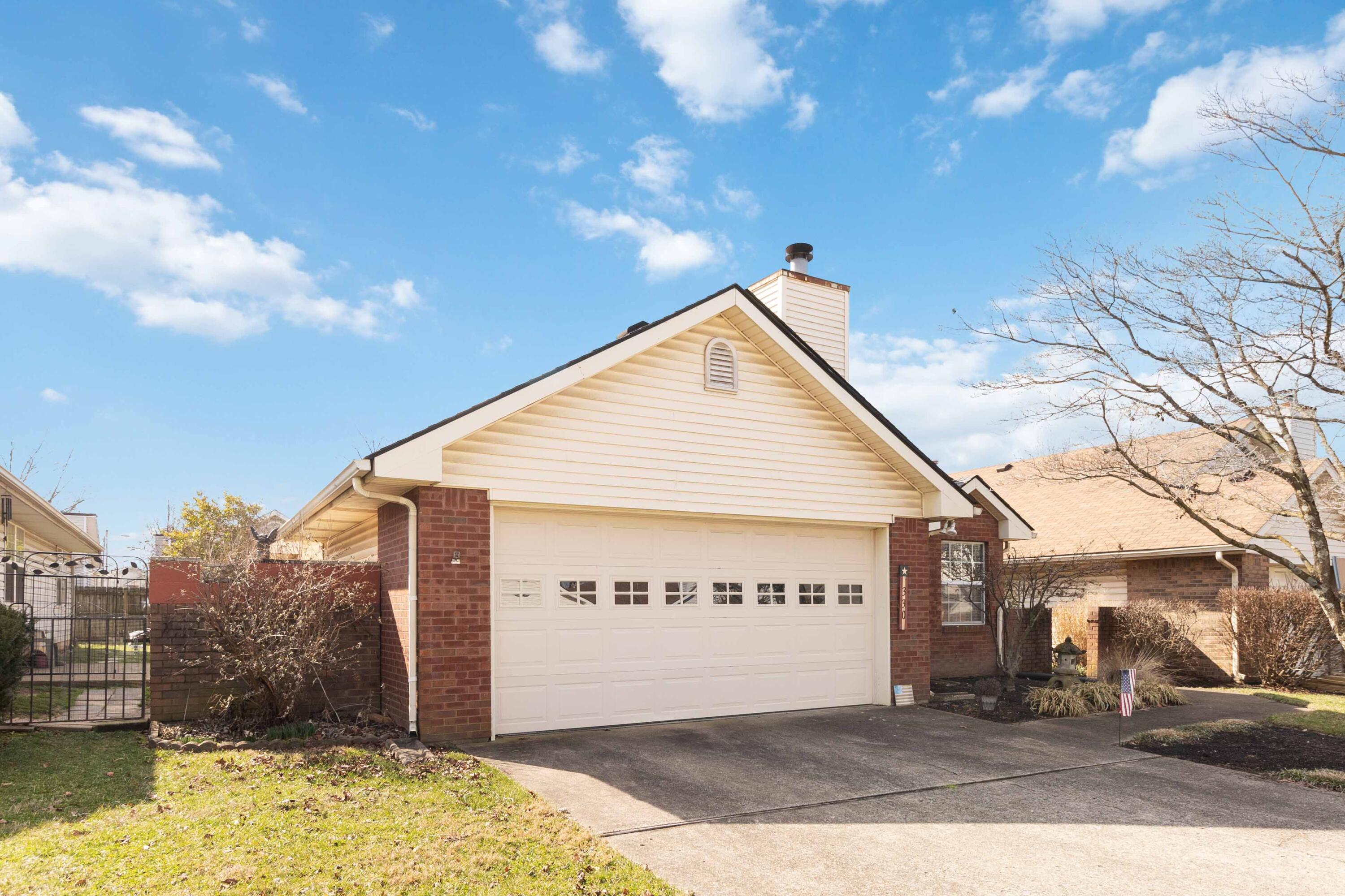 330 Retrac Road Lexington, KY 40503 - Photo 4 of 47 004