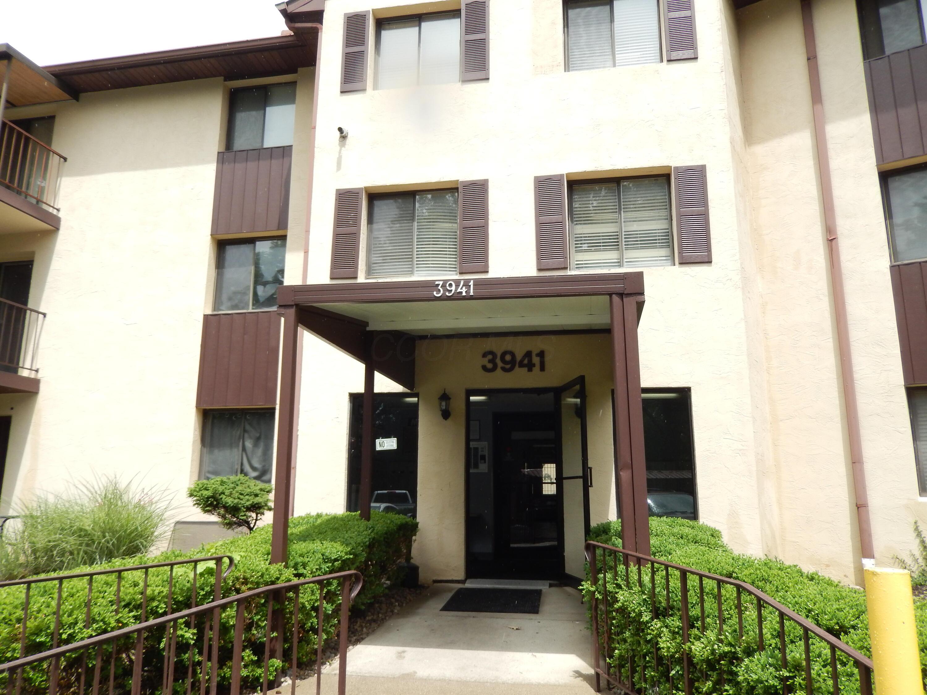 3941 Karl Road, Unit 322 Columbus, OH 43224 - Photo 42 of 42 Front View