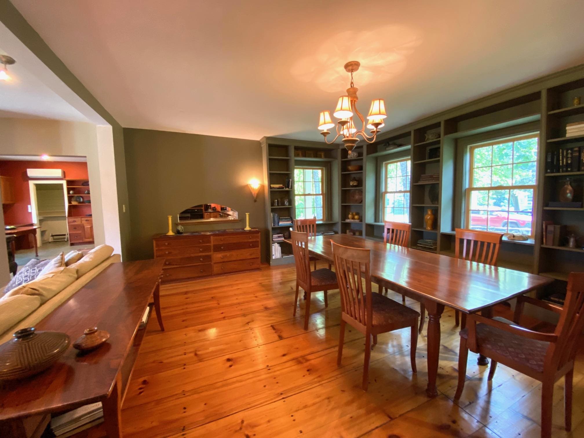 27 Pleasant Street Rockingham, VT 05101 - Photo 12 of 40
