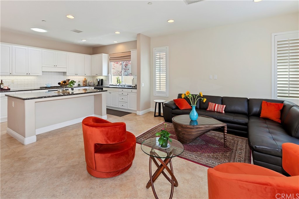 11 Corte Pinturas San Clemente, CA 92673 - Photo 5 of 17