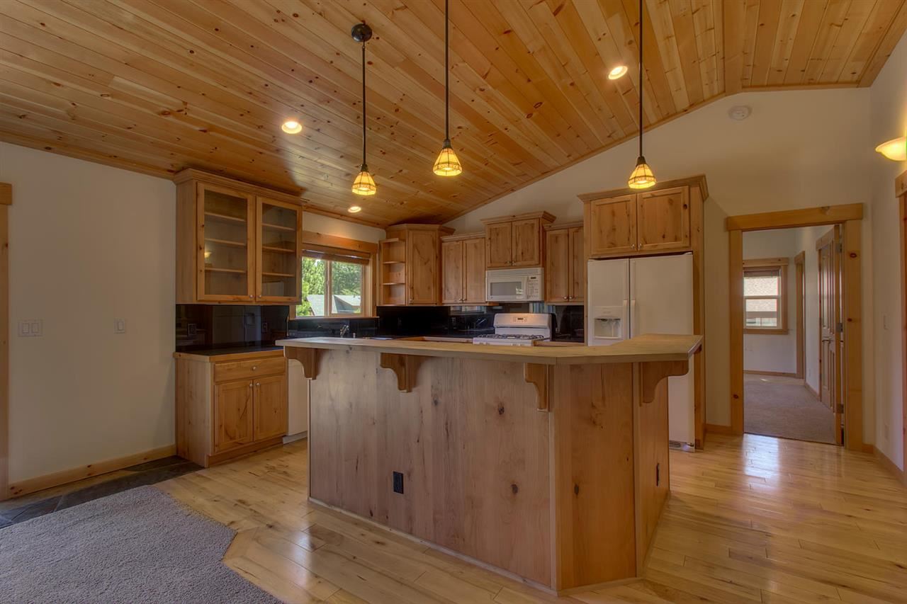 10541 Red Fir Road Truckee, CA 96161 - Photo 3 of 14 Gallery Image 3