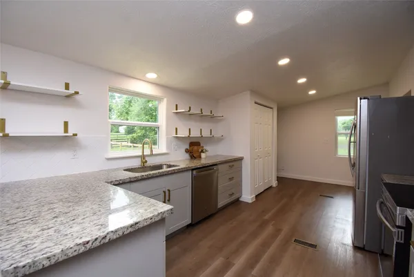 $1,700 | 26257 Red Oak Lane, Magnolia, TX 77355
