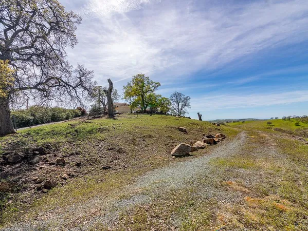 $645,000 | 9883 Hernandez Drive, La Grange, CA 95329