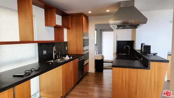 $11,900 | 7008 Vista Del Mar Lane, Playa del Rey, CA 90293