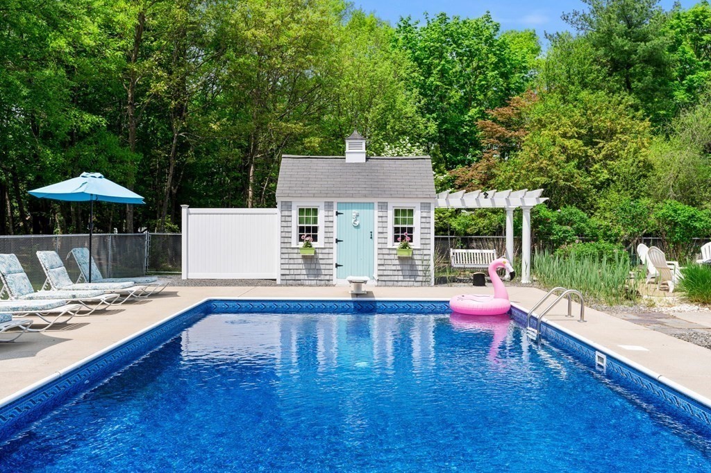 164 Wapping Road Kingston, MA 02364 - Photo 2 of 40 Gallery Image 2