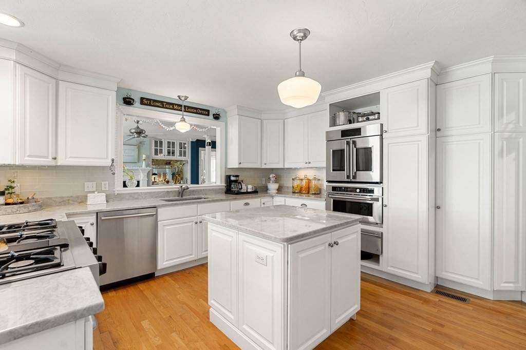164 Wapping Road Kingston, MA 02364 - Photo 8 of 40 Gallery Image 8