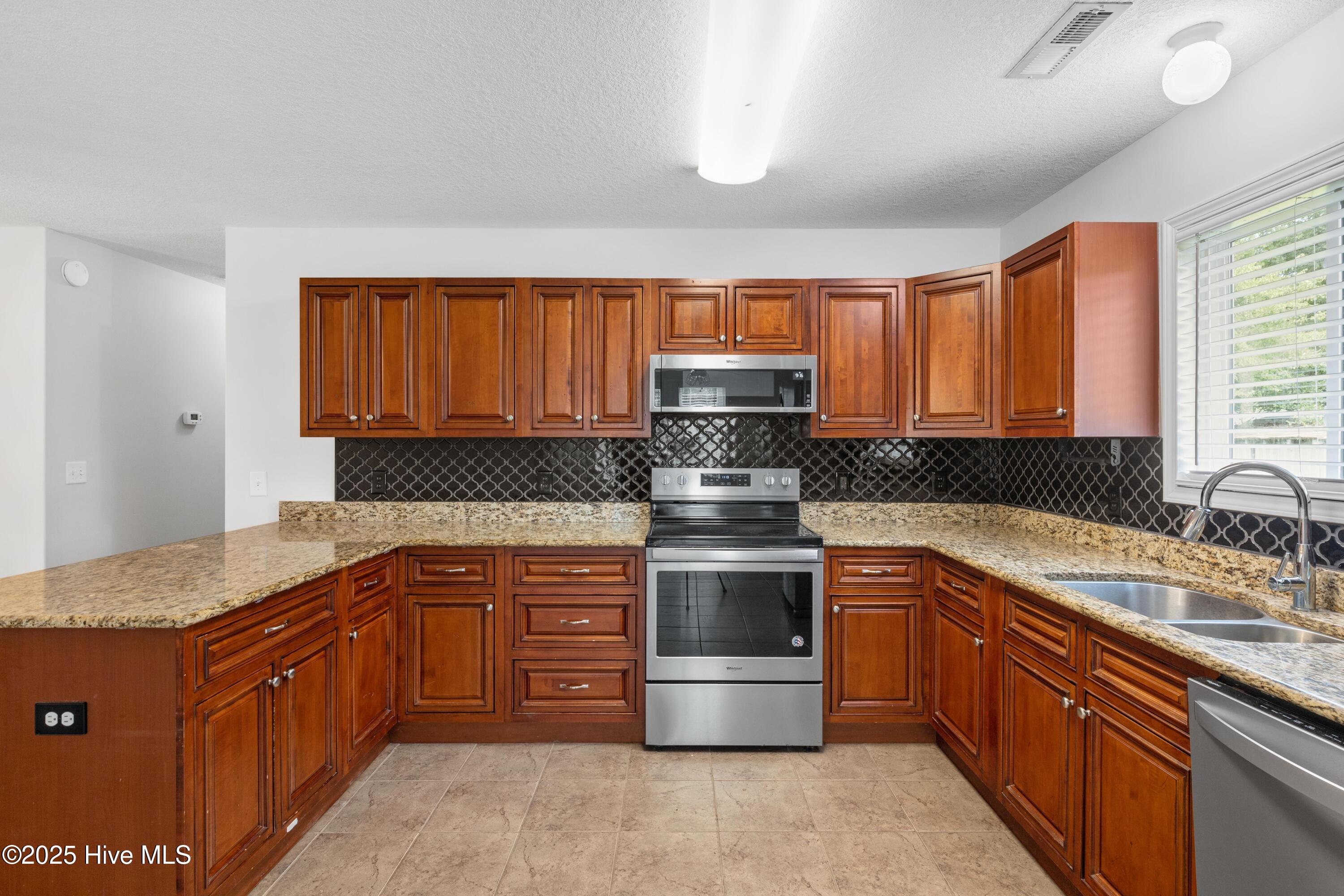 1192 Pony Farm Road Jacksonville, NC 28540 - Photo 8 of 31 8
