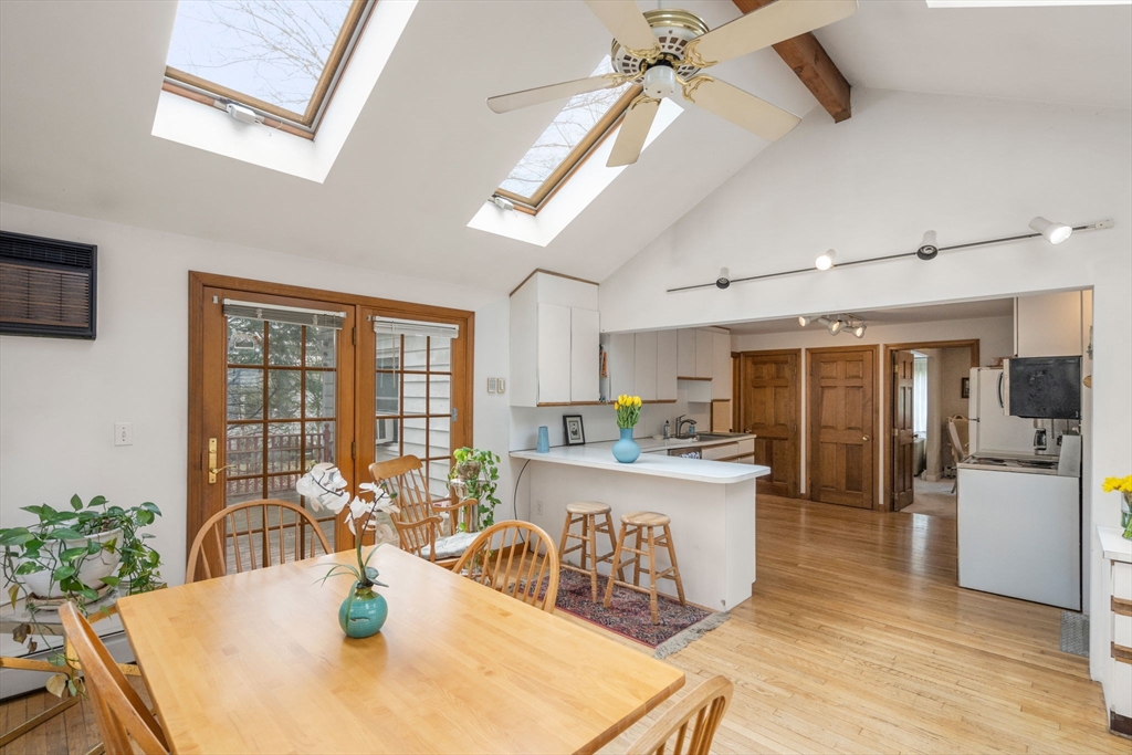 165 South Flagg Street Worcester, MA 01602 - Photo 13 of 29