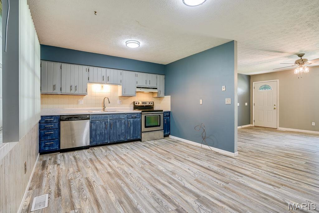 3517 Johnson Road Granite City, IL 62040 - Photo 6 of 22 Gallery Image 6