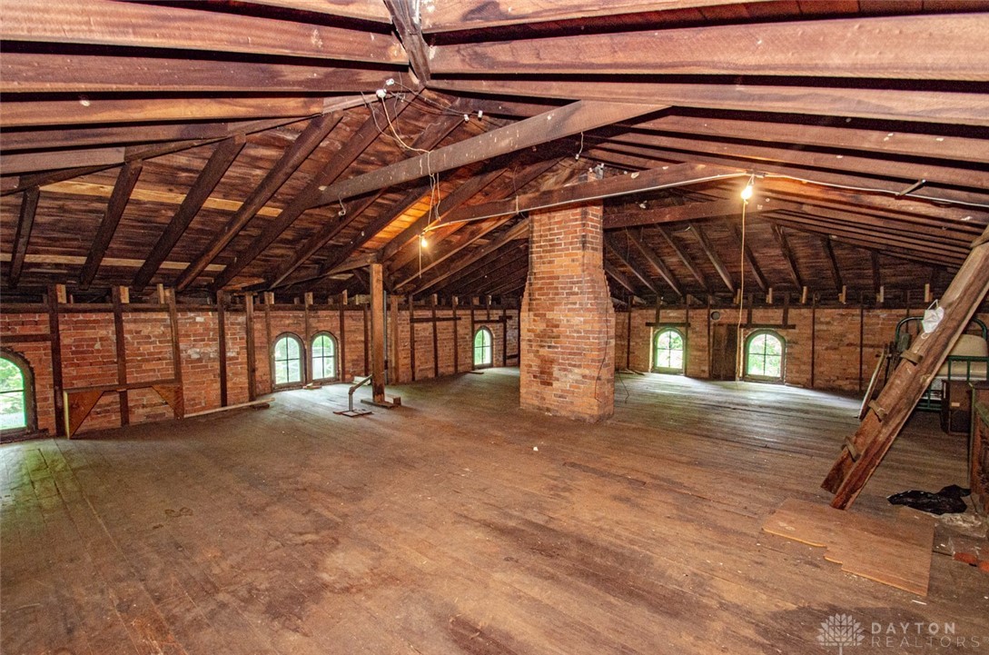 906 Henley Road South Richmond, IN 47374 - Photo 34 of 49 Gallery Image 34