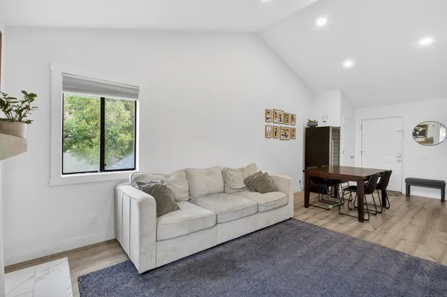 $305,000 | 5226 Hemlock Street, Unit 5, Sacramento, CA 95841