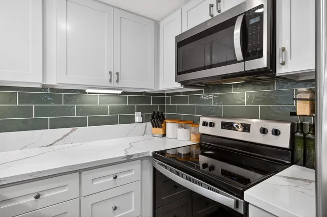 $305,000 | 5226 Hemlock Street, Unit 5, Sacramento, CA 95841