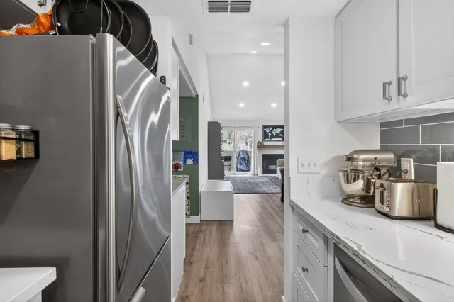 $305,000 | 5226 Hemlock Street, Unit 5, Sacramento, CA 95841