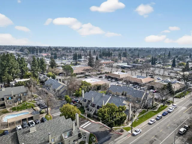 $305,000 | 5226 Hemlock Street, Unit 5, Sacramento, CA 95841