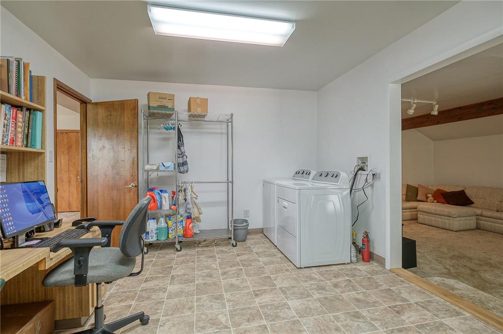 1940 Bakerstown Road Tarentum, PA 15084 - Photo 12 of 25