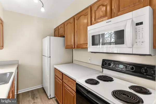 $499,000 | 3279 South Stafford Street, Unit B1, Arlington, VA 22206