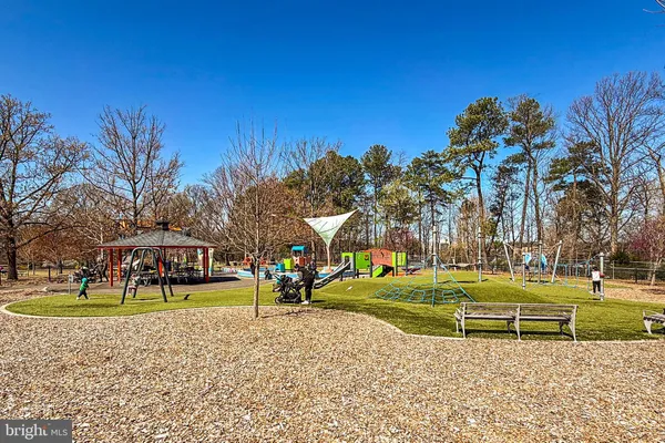 $499,000 | 3279 South Stafford Street, Unit B1, Arlington, VA 22206