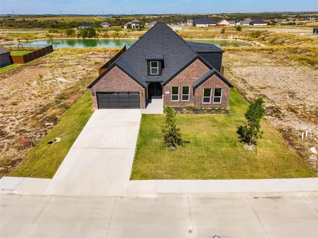 $465,000 | 220 Brahman Street, Venus, TX 76084