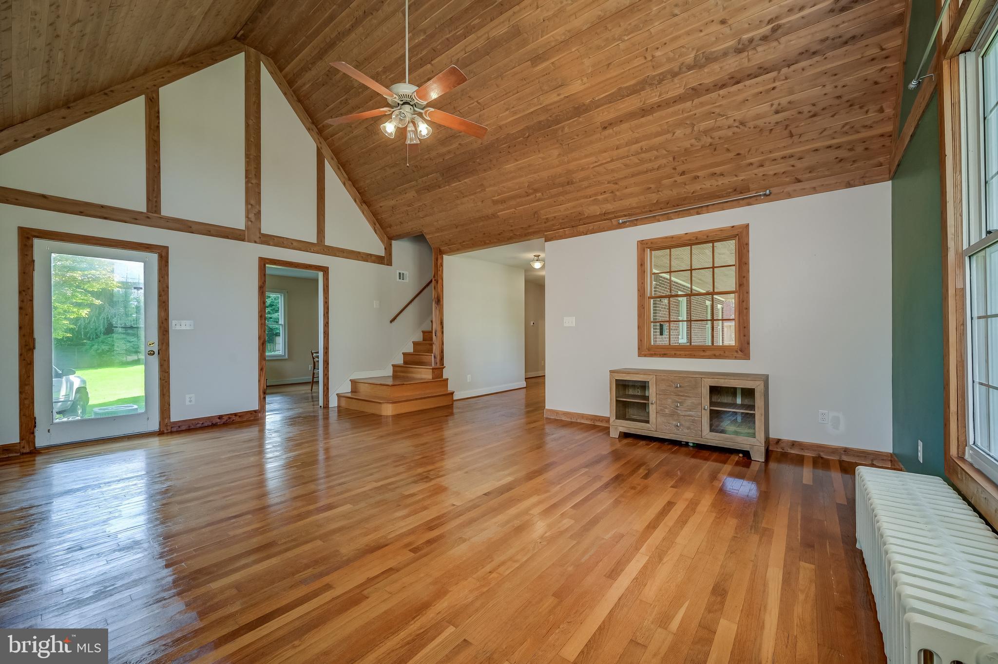 5 Lee Street Gaithersburg, MD 20877 - Photo 14 of 90 Great Room Main Level