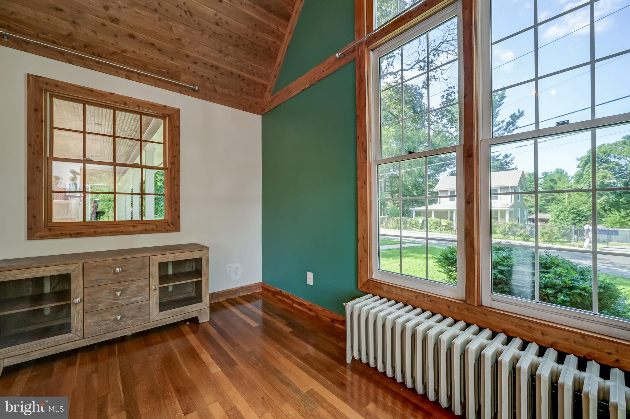 5 Lee Street Gaithersburg, MD 20877 - Photo 16 of 90 Great Room Main Level