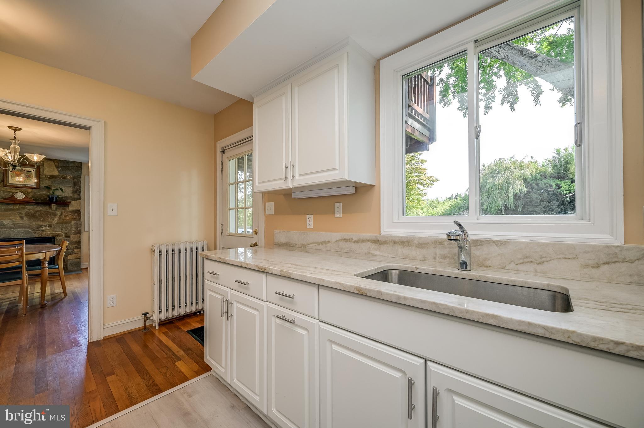 5 Lee Street Gaithersburg, MD 20877 - Photo 27 of 90 Kitchen Main Level